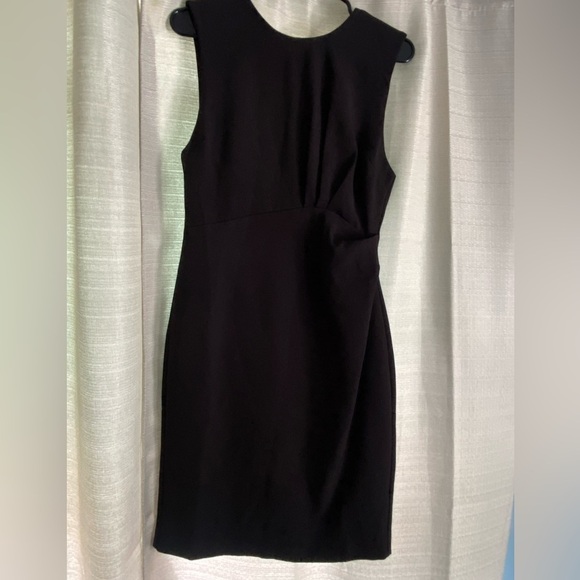 Ava and Aiden shift dress 6 - Picture 2 of 7